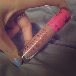 Jeffree Star Velour Liquid Lipstick in I’m Nude
